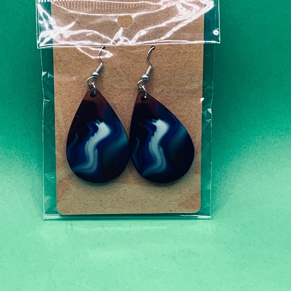 Earrings - Picture 4 of 16